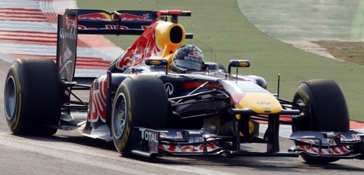 Sebastian Vettel na trati Velké ceny Indie.