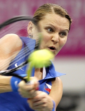 Lucie Šafářová nestačila na Světlanu Kuzněcovovou.