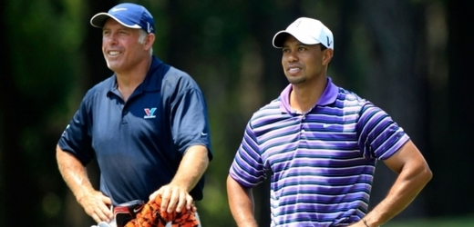 Tiger Woods (vpravo) a jeho bývalý caddie Steve Williams.