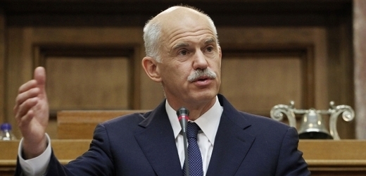 Odstupující řecký premiér Jorgos Papandreu oznámil jméno svého nástupce.