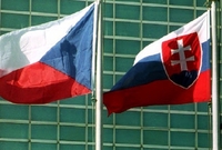 Česká a slovenská politická reprezentace v roce 1992 zrušila společný stát, ale oba národy se po několika letech opět sešly v Evropské unii.
