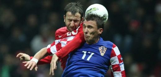 Chorvati zdolali Turecko 3:0, čímž se jim přiblížil postup na mistrovství Evropy.