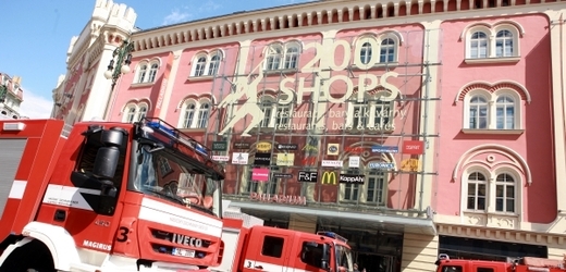 Obchodní centrum bylo naposled evakuováno letos v srpnu kvůli požáru.