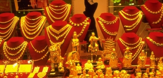 Zloději ukradli ve zlatnictví zboží za deset milionů (ilustrační foto).