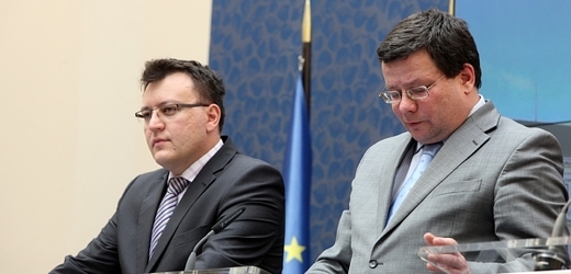 Poslanec za ODS Pavel Staněk (vlevo).
