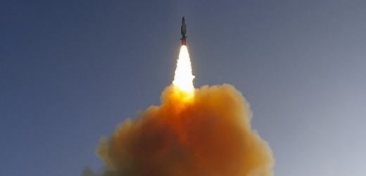 Američané otestovali raketu, která je pětkrát rychlejší než zvuk (ilustrační foto).