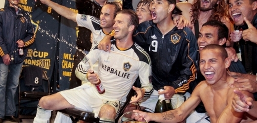David Beckham slaví se spoluhráči titul v MLS.