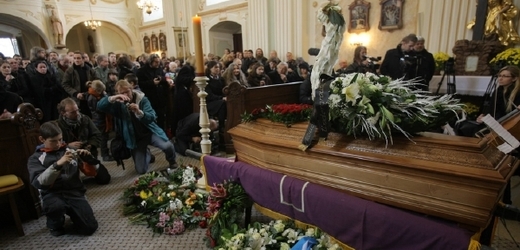 Momentka ze sobotního pohřbu Ivana Martina Jirouse.