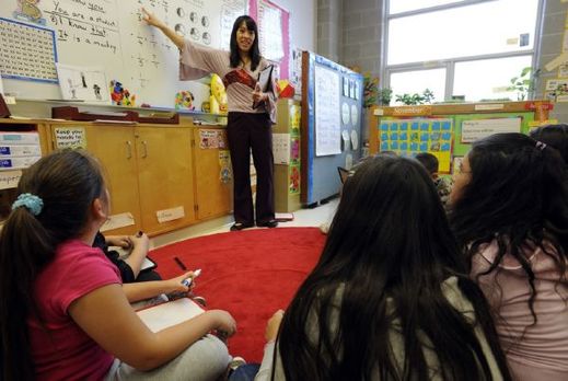 Romské děti v Kanadě se učí v Queen Victoria Public School v Parkdae.