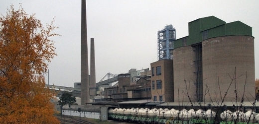 Cementárna v Čížkovicích má spalovat ostravské kaly. Dostane zaplaceno?