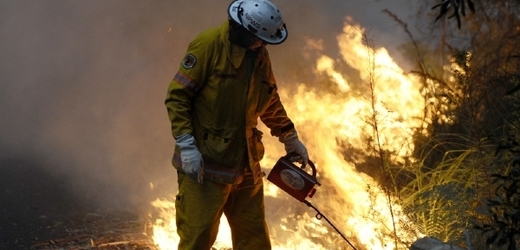 Preventivní vypalování suchých porostů se hasičům vymklo z ruky (ilustrační foto).