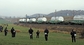 Vlak převáží celkem jedenáct kontejnerů s vyhořelým palivem (Foto: ČTK/AP).