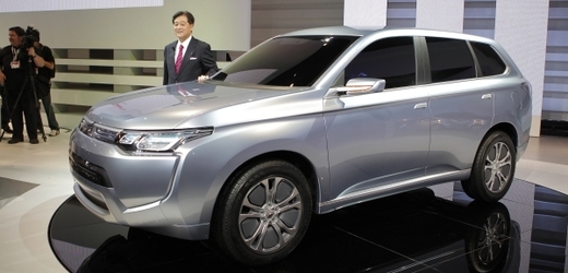 Automobilka Mitsubishi vystavuje elektrický koncept PX-MIEV2.