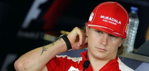 Kimi Räikkönen v roce 2009 v barvách Ferrari.