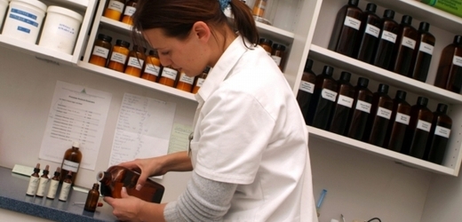 Lékárnice v Ostravě údajně vydávala léky silně podnapilá (ilustrační foto).