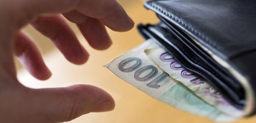 Průměrná mzda v Česku vzrostla meziročně o 562 korun na 24 089 korun.