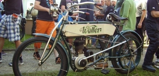 Motocykl Walter z roku 1908, absolutní vítěz ankety Dědeček automobil 2011.