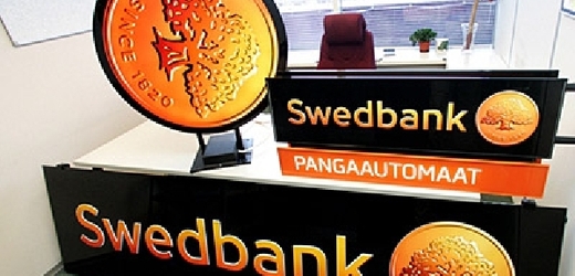 Swedbank má v Lotyšsku problémy.