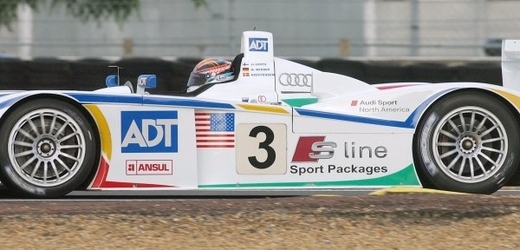 JJ Lehto s vozem Audi, se kterým v roce 2005 vyhrál závod 24 Hodin Le Mans.