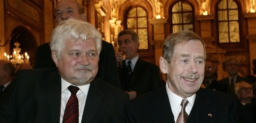Petr Pithart a Václav Havel.