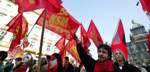 Demonstrace mladých komunistů (ilustrační foto).