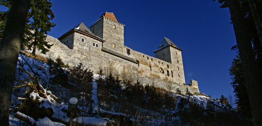 Hrad Kašperk láká i v zimě (ilustrační foto).