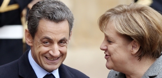 Přijde země, jíž vládne prezident Sarkozy (vlevo), o prestižní rating?