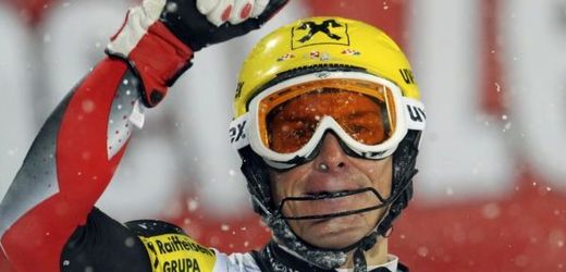 Jubilejní dvacáté vítězství v závodech Světového poháru vybojoval chorvatský lyžař Ivica Kostelič.
