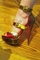 Zpěvačka Kellie Picklerová a její zlatočervené botky značky Christian Louboutin.