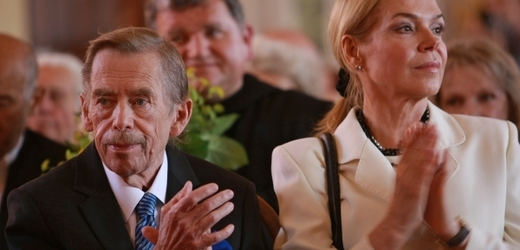 Václav Havel (na snímku s manželkou Dagmar) zemřel v neděli 18. prosince.