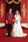Londýn zažil 29. dubna největší událost za poslední léta: svatbu prince Williama a Kate Middletonové. Obřad, který sledovalo 1900 hostů a stamiliony diváků u obrazovek po celém světě, se tradičně konal ve Westminsterském opatství. Princ William a Kate Middletonová po svatbě přijali tituly vévoda a vévodkyně z Cambridge. Pár se seznámil v roce 2001 v lavicích prestižní saintandrewské univerzity ve Skotsku, kde studovali dějiny umění. Chodit spolu podle místních médií začali v roce 2003.