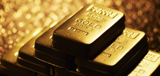 Cena za troyskou unci zlata poklesla nejvíc za šest měsíců.