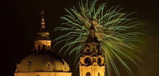 Praha přivítá nový rok ohňostrojem.