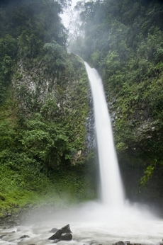 Kostarika láká malebnou přírodou.