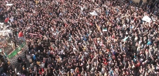 Demonstrace ve městě Homs.