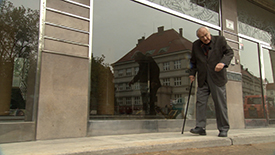 I režisér Jiří Krejčík přispěl do dokumentární mozaiky 24.