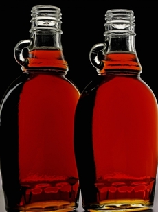 Javorový sirup je základní ingrediencí hubnoucího koktejlu.