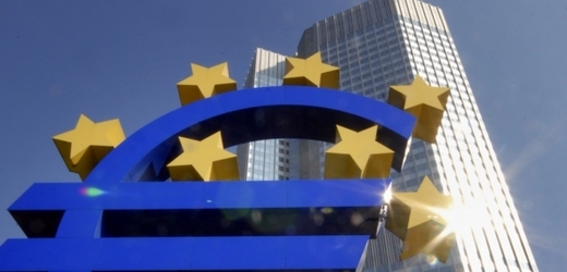 U Evropské centrální banky zaparkovaly bankovní domy rekordní sumu peněz.