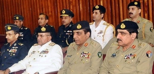 Armáda je v Pákistánu jedním z největších hospodářských subjektů a její tajná služba je nejvlivnější institucí. 