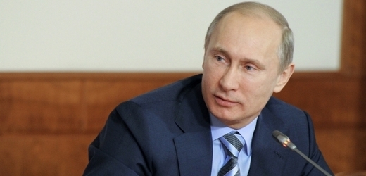 Vladimir Putin se chce vrátit do prezidentského křesla.