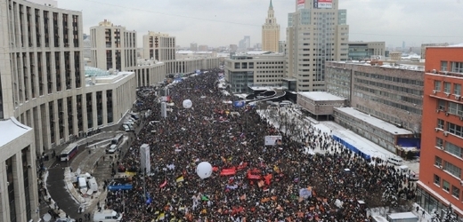 Úřady se obávají, že se kolem voleb zopakují masové demonstrace z konce roku.