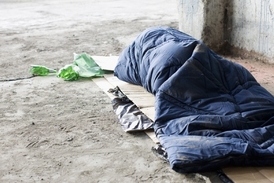 Silné mrazy připravují o život nejčastěji lidi bez domova (ilustrační foto).
