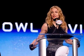Při utkání mezi Patriots a Giants zazpívá také Madonna.