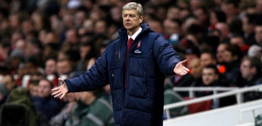 Trenér Arsenalu Arsène Wenger.