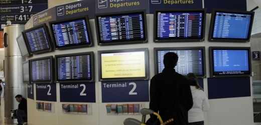 Ve Francii začala stávka na letištích, letů z ČR se nedotkne.