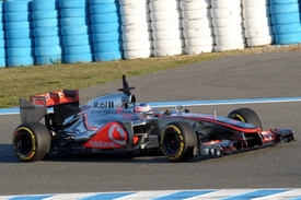 McLaren se v Jerezu jako jediný z nových vozů prohání bez zlomeného nosu.