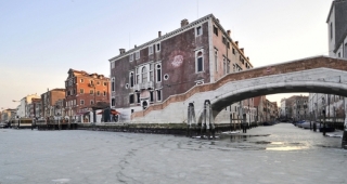 S ledem mají problém i Benátky.