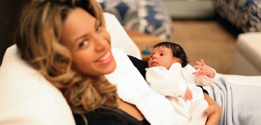 Beyoncé s dcerou Blue Ivy.
