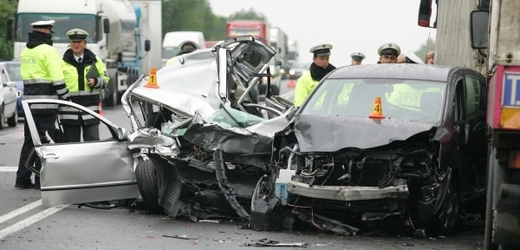 Tragická nehoda na R10 se stala ve směru na Prahu (ilustrační foto).