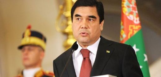 Turkemenská hlava státu potvrzena v úřadě.